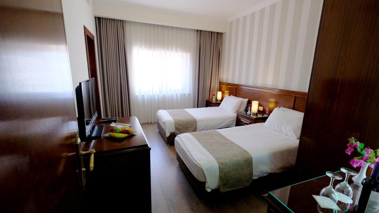 Christmas Hotel - القدس المظهر الخارجي الصورة
