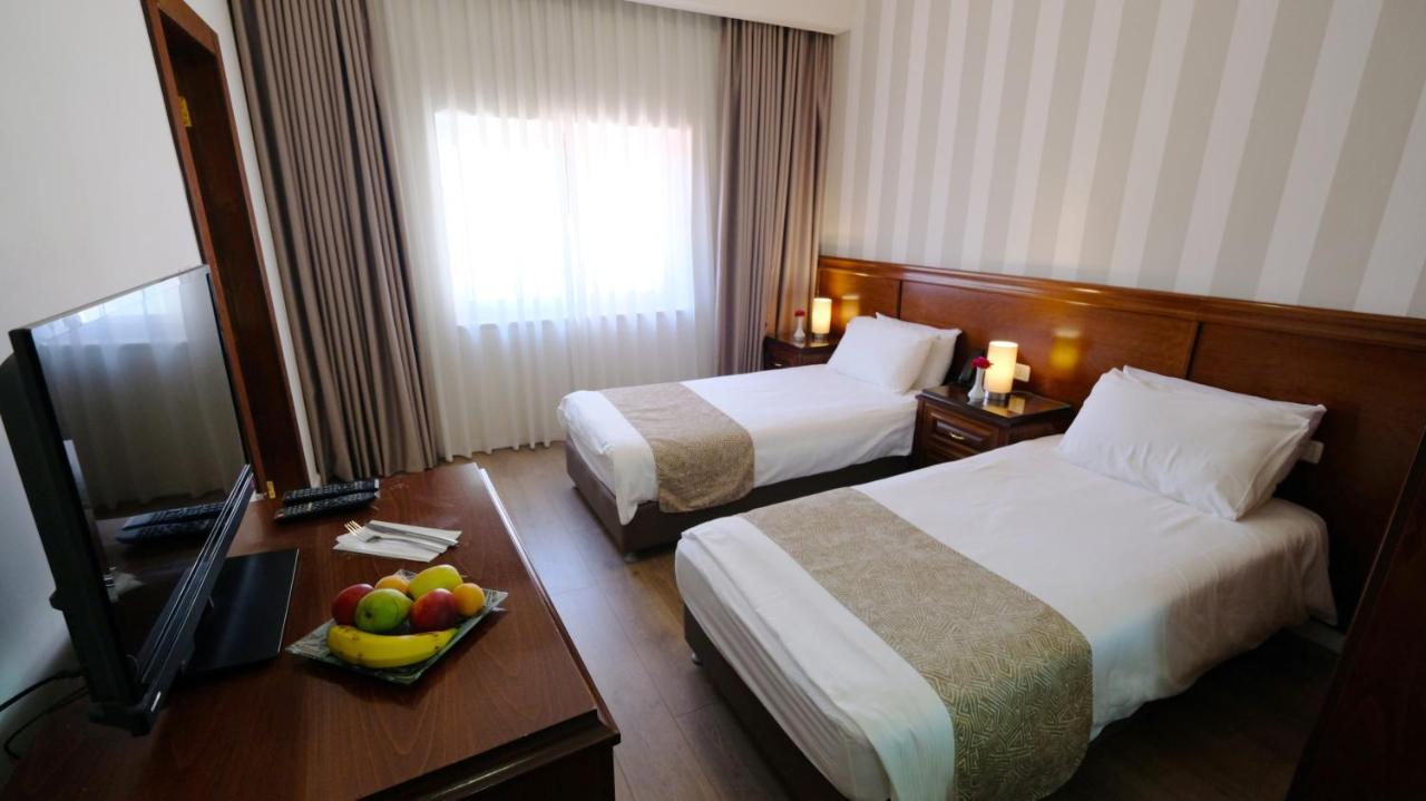 Christmas Hotel - القدس المظهر الخارجي الصورة