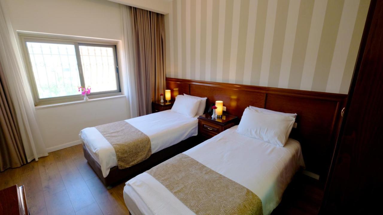 Christmas Hotel - القدس المظهر الخارجي الصورة