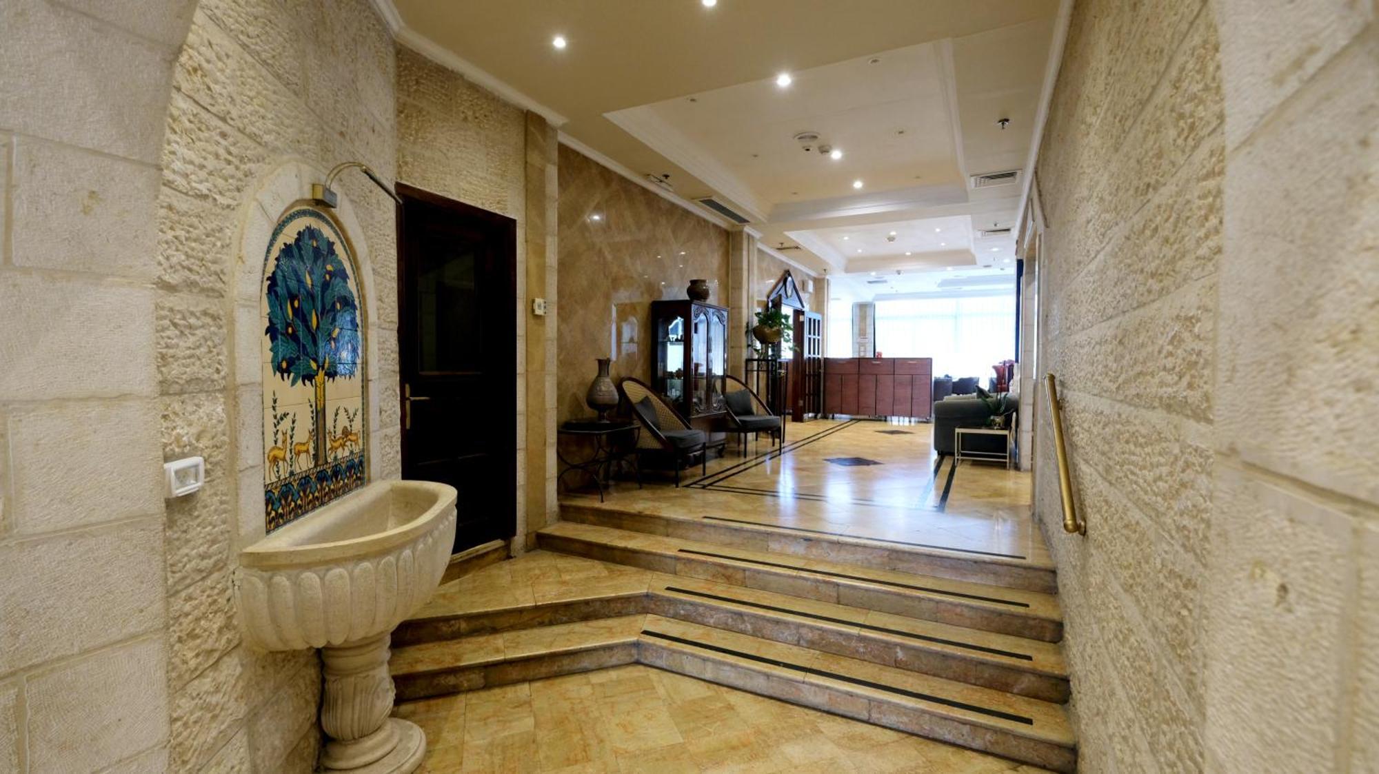 Christmas Hotel - القدس المظهر الخارجي الصورة