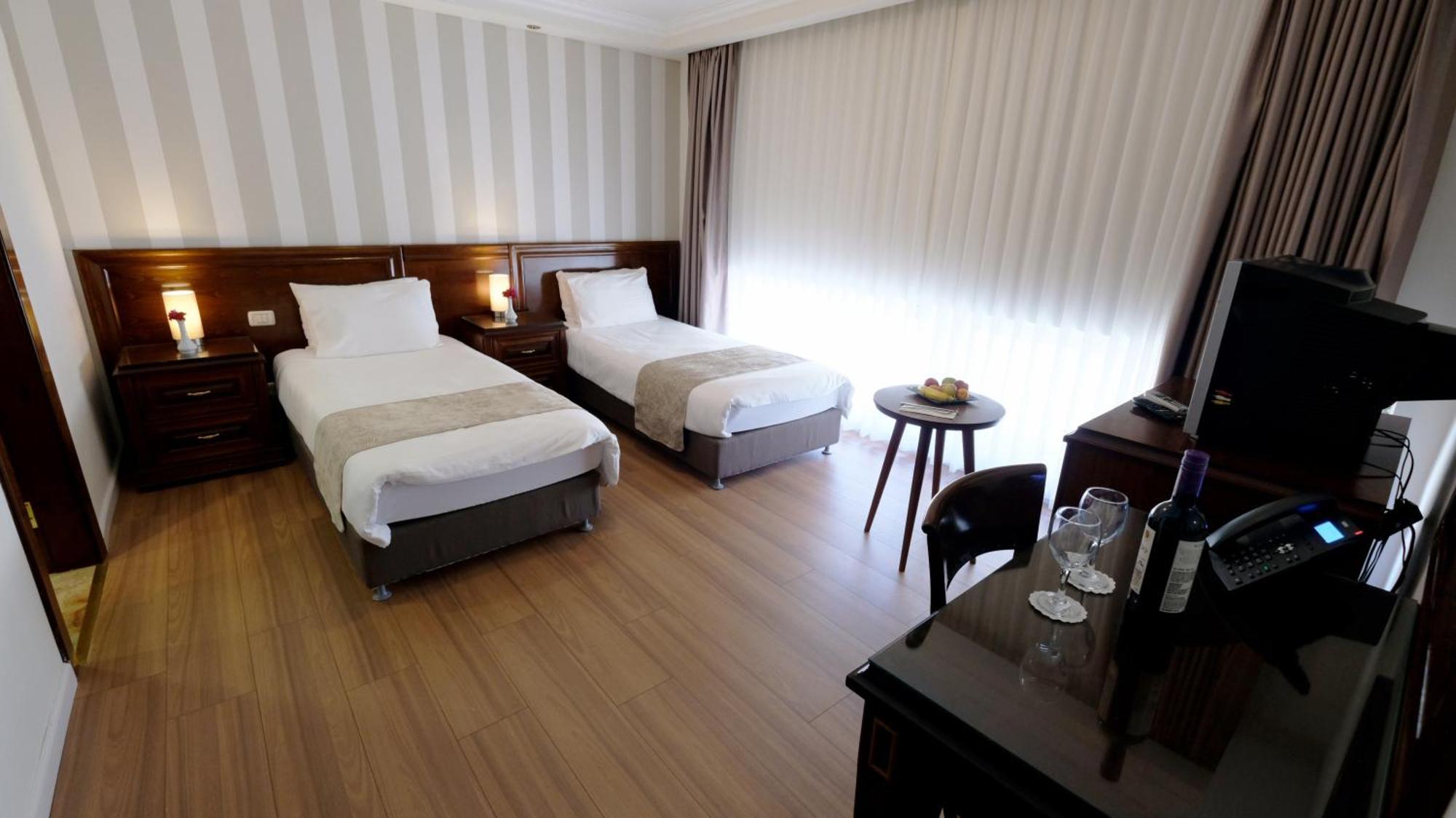 Christmas Hotel - القدس المظهر الخارجي الصورة